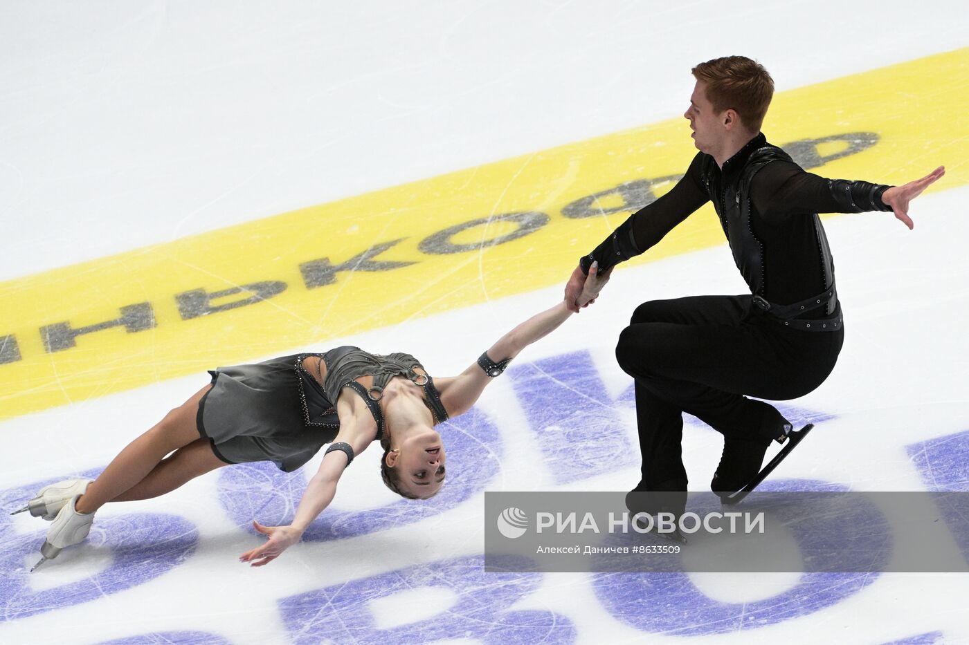 Турнир "Тинькофф Кубок Первого канала по фигурному катанию"