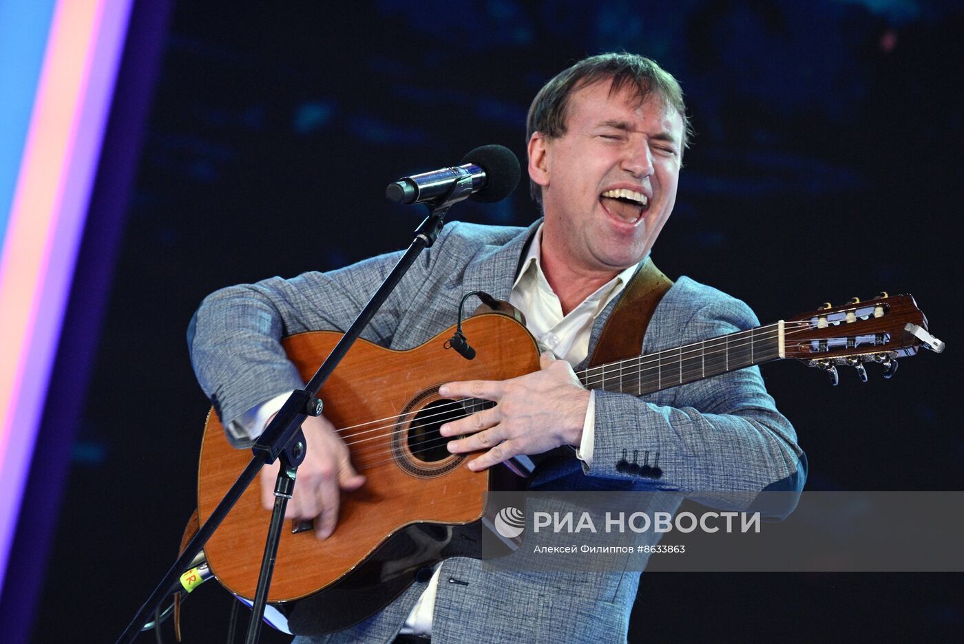 Выставка "Россия". I Открытый всероссийский слет бардовского движения "Чтобы наши песни пели, как свои"