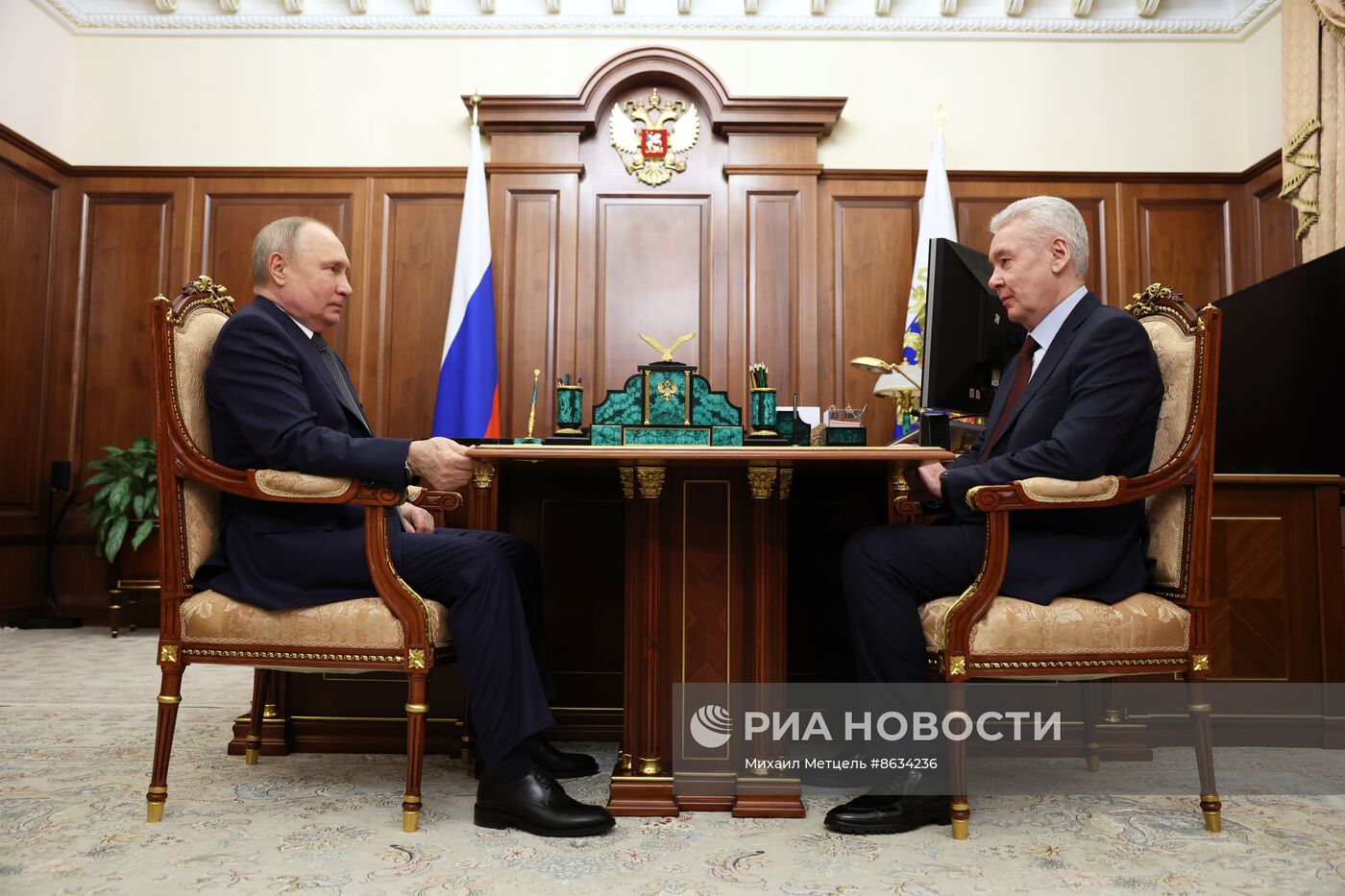 Встреча президента РФ В. Путина с мэром Москвы С. Собяниным