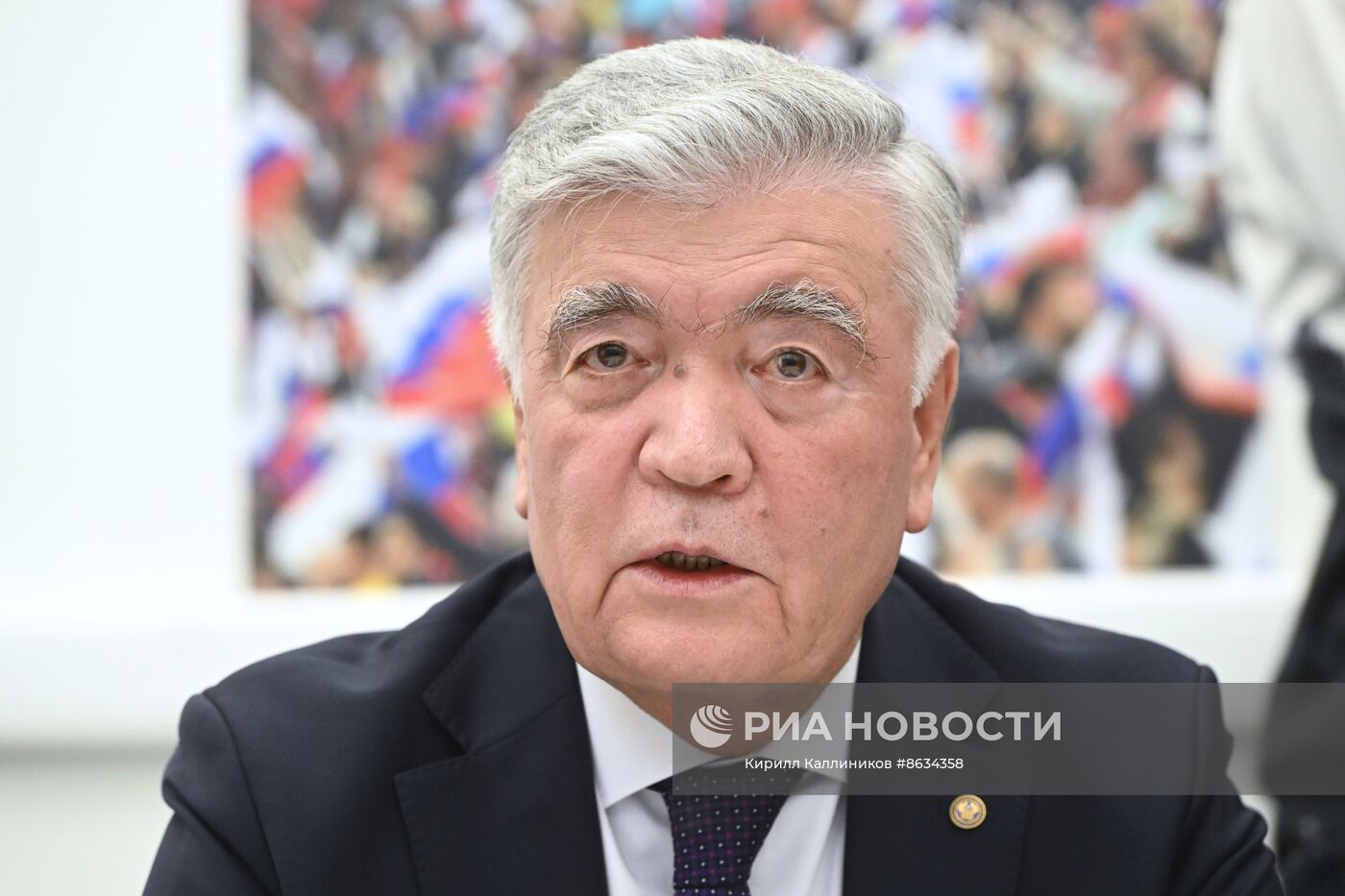 Иностранные наблюдатели посетили избирательный штаб кандидата в президенты РФ В. Путина