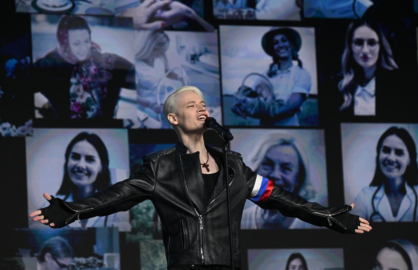 Выставка "Россия". Торжественная церемония награждения лауреатов премии "По зову женского сердца"