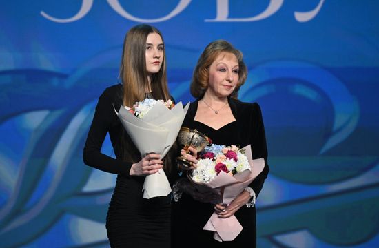 Выставка "Россия". Торжественная церемония награждения лауреатов премии "По зову женского сердца"