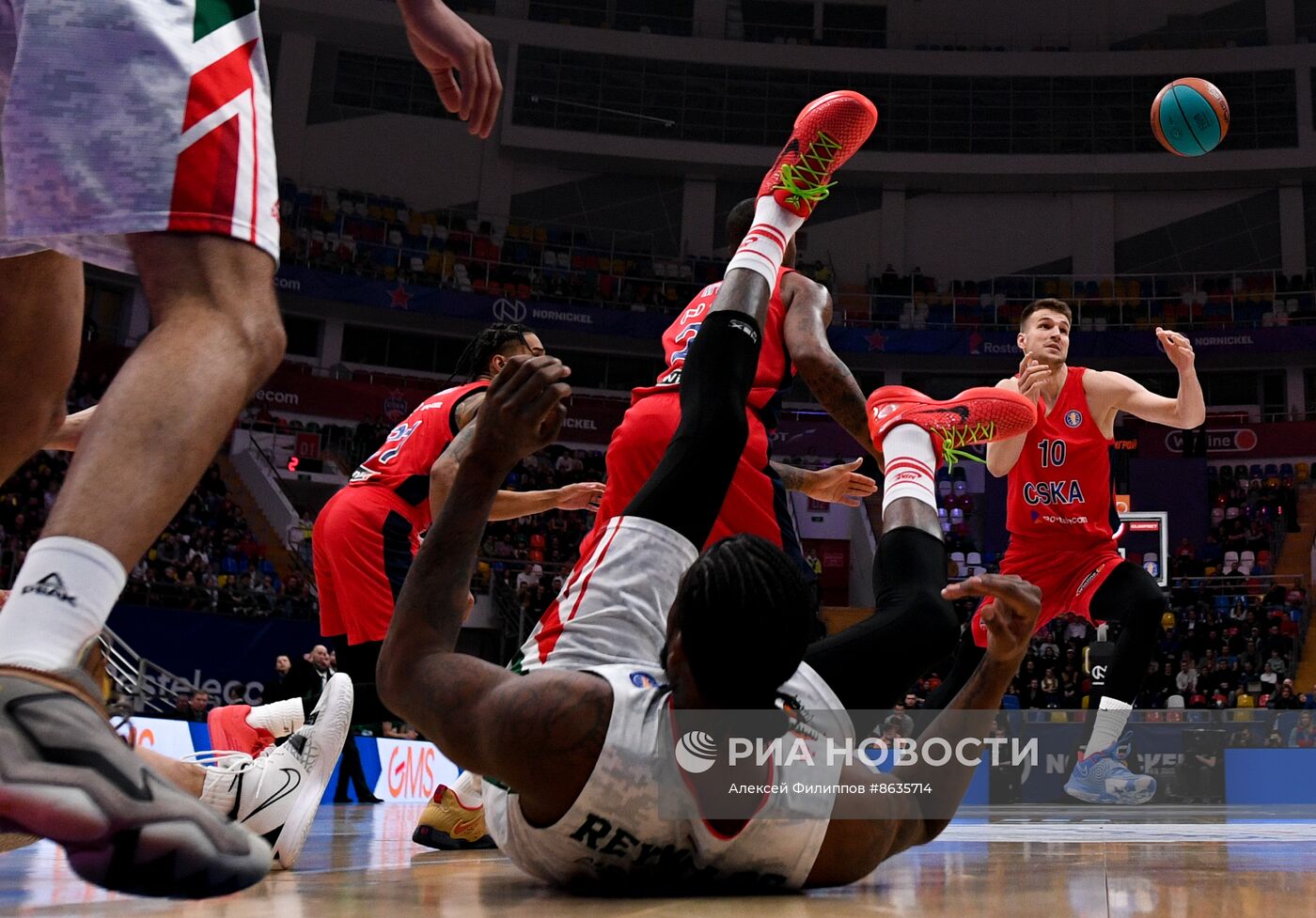 Баскетбол. Единая лига ВТБ. Матч ЦСКА - УНИКС