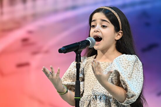 Выставка "Россия". Концерт юных артистов "СуперДети"