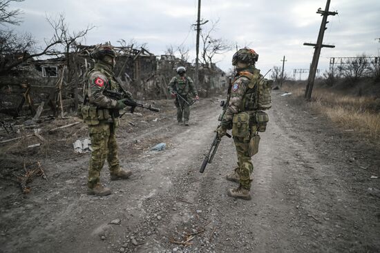 Гуманитарное разминирование Авдеевки отдельной инженерной бригадой ЦВО