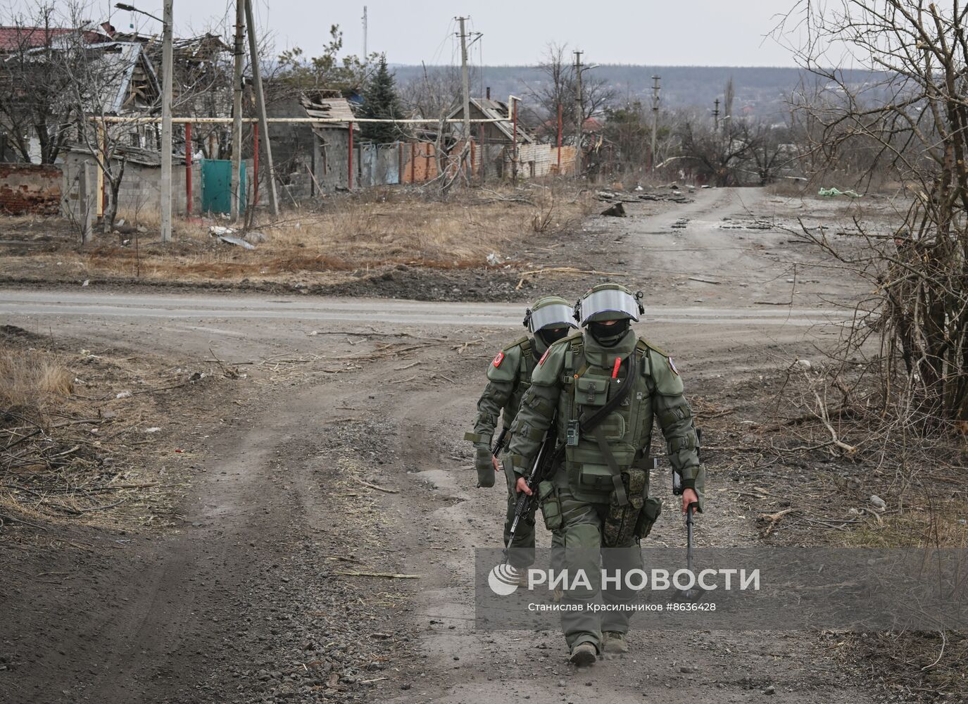 Гуманитарное разминирование Авдеевки отдельной инженерной бригадой ЦВО