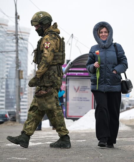 Поздравление женщин с наступающим 8 марта