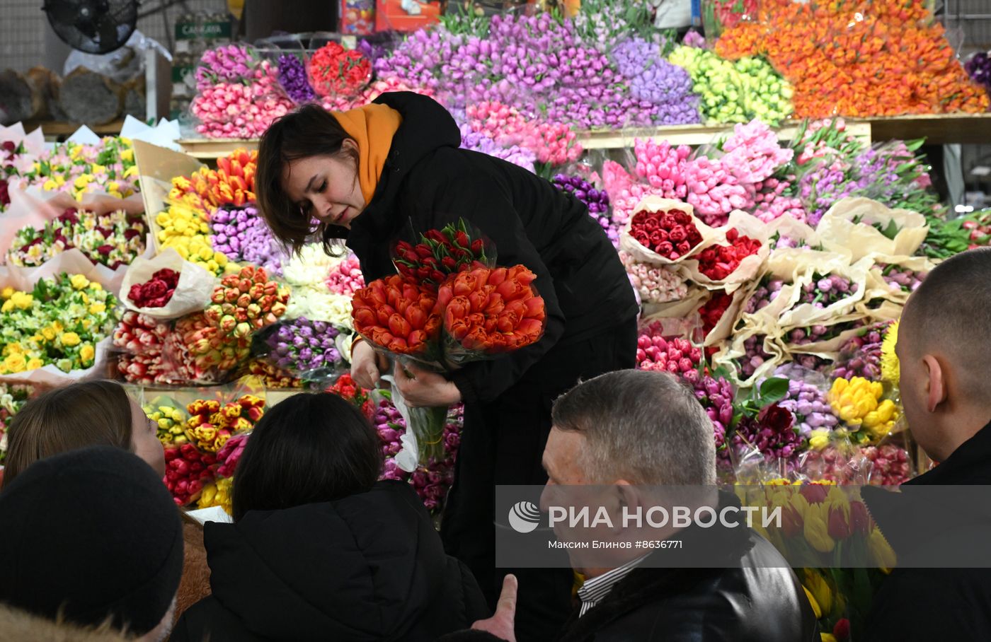 Продажа цветов к 8 марта