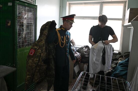 Концерт ансамбля песни и пляски ЦВО для военных медиков-женщин в зоне СВО