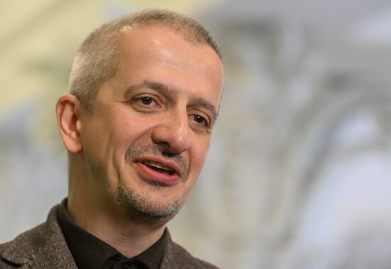 Выставка "Россия". Открывающая дискуссия "Литература настоящего"