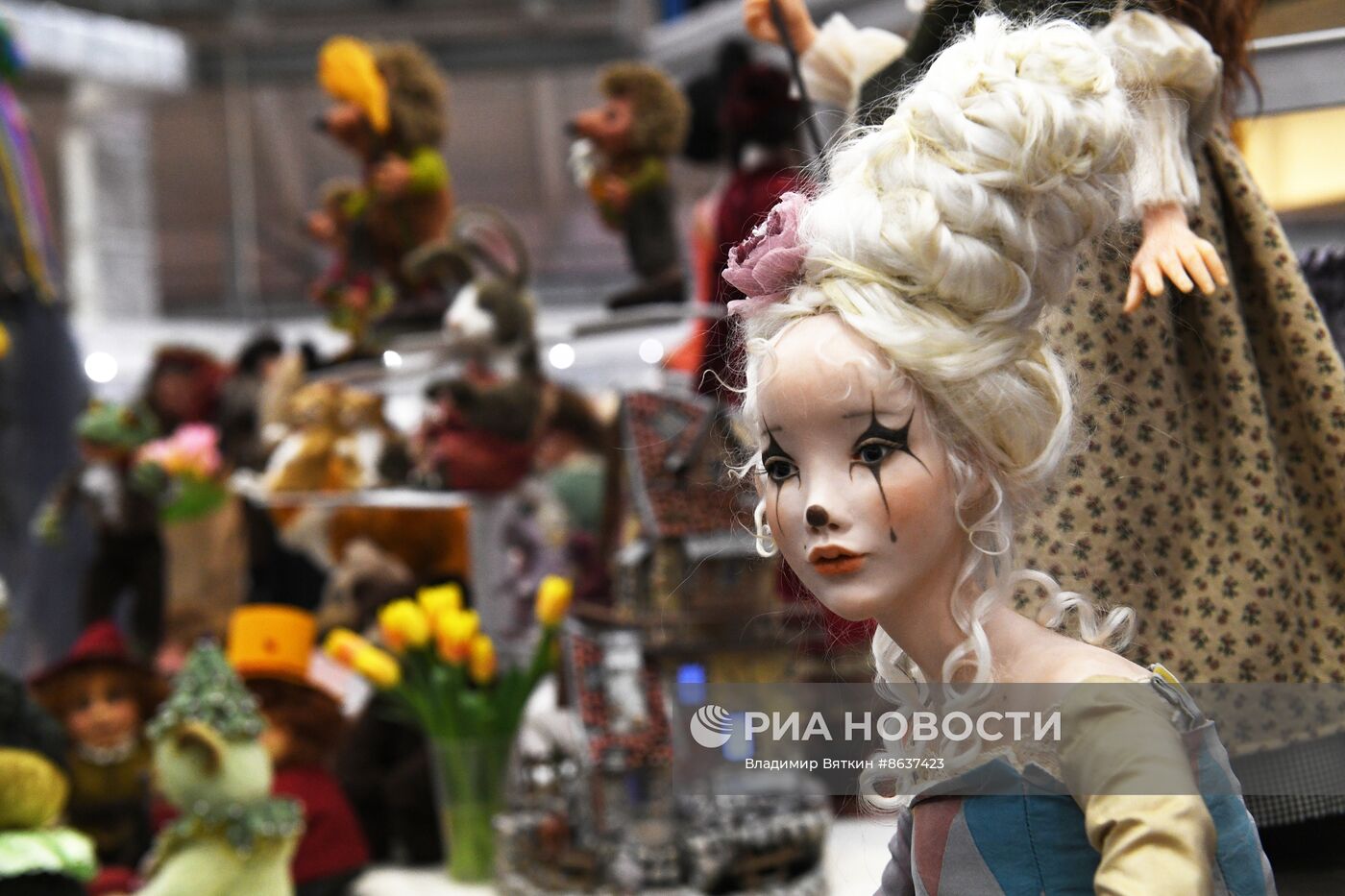 Выставка "Весенний бал кукол"