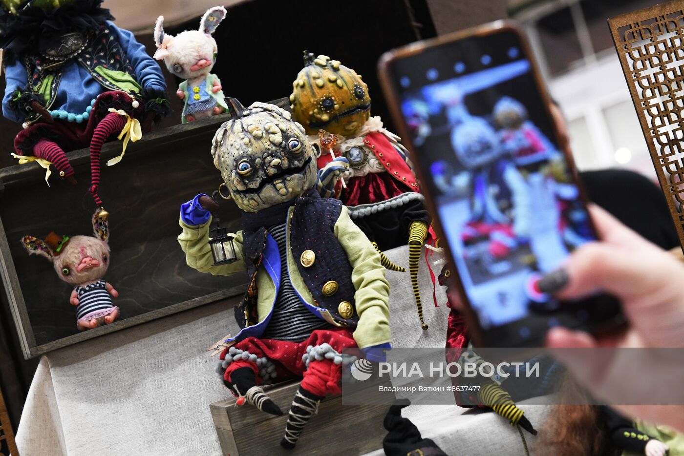 Выставка "Весенний бал кукол"