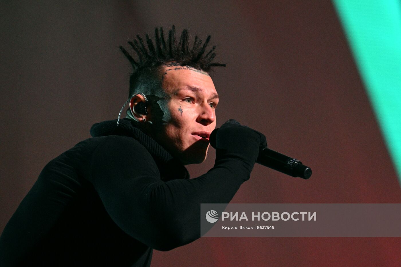 Выставка "Россия". Праздничный концерт к Международному женскому дню