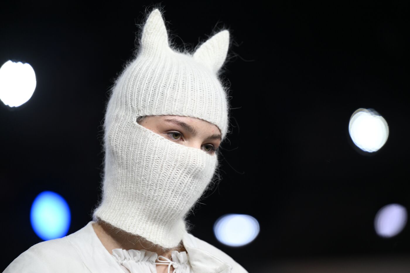 Выставка "Россия". Гала-показ российских школ моды по случаю закрытия Московской недели моды