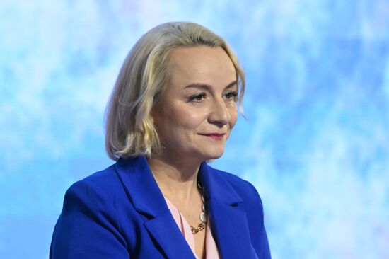 Международная выставка-форум "Россия"
Ток-шоу "Карьера в России", Павильон № 55 "Дом молодежи"
Дарья Крячкова, вице-президент по кадровой политике ПАО ГМК "Норильский никель" Место: Россия, Москва. Автор: Максим Блинов/РИА Новости. Выставка "Россия". Ток-шоу "Карьера в России"