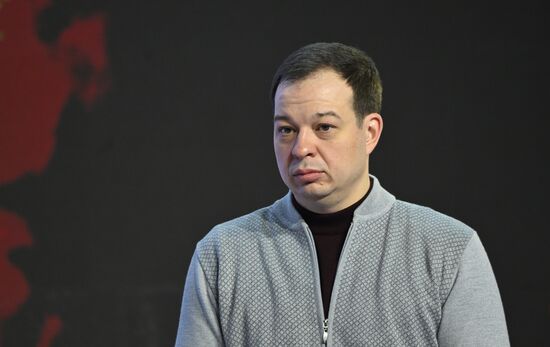 Международная выставка-форум "Россия"
Ток-шоу "Карьера в России", Павильон № 55 "Дом молодежи"
Александр Збарский, заместитель начальника Департамента управления персоналом ОАО "РЖД" Место: Россия, Москва. Автор: Максим Блинов/РИА Новости. Выставка "Россия". Ток-шоу "Карьера в России"