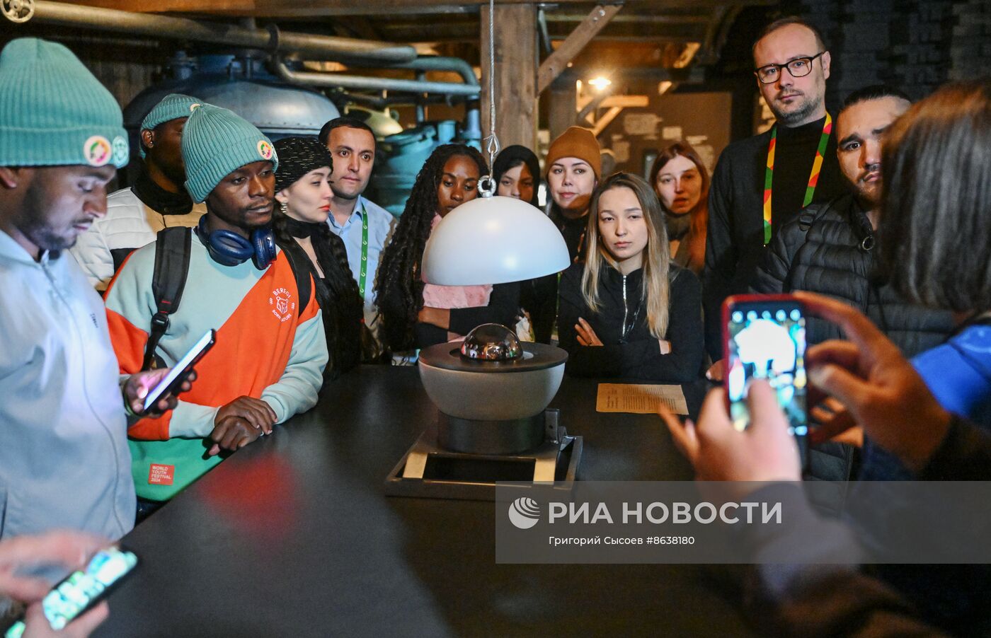 Выставка "Россия". Экскурсия участников ВФМ