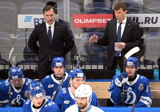 Хоккей. КХЛ. Матч "Динамо" (Москва) - "Динамо" (Минск)