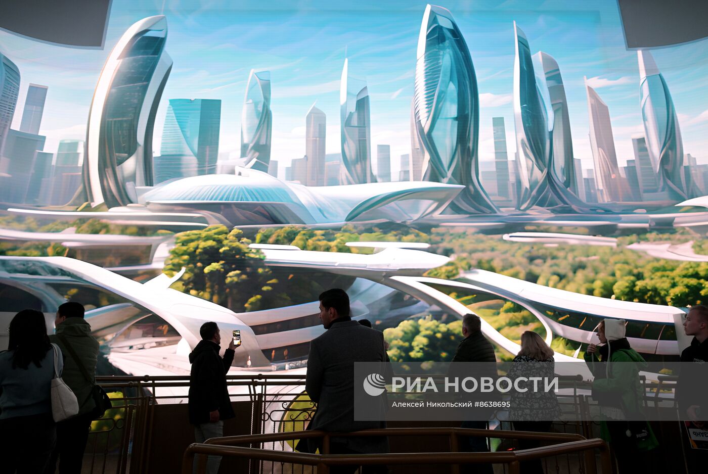 Выставка "Россия". Экскурсии для участников Всемирного фестиваля молодежи-2024 по павильонам выставки "Россия"