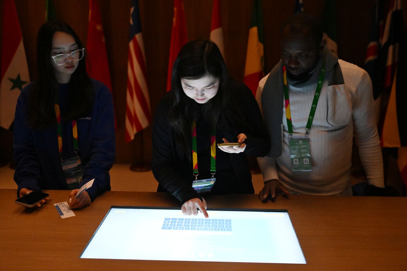 Выставка "Россия". Экскурсии для участников Всемирного фестиваля молодежи-2024 по павильонам выставки "Россия"