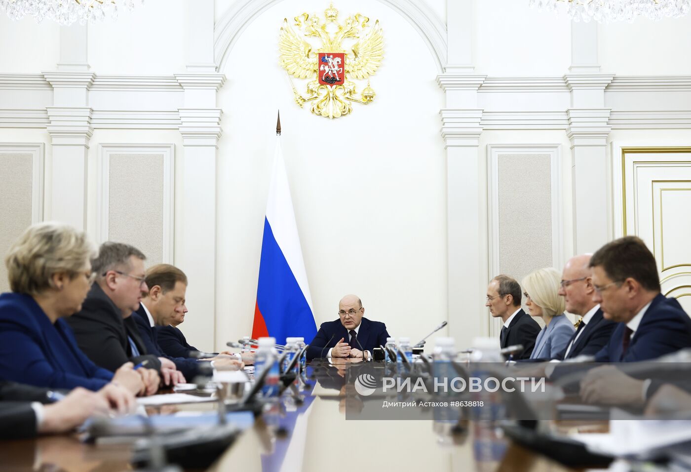 Председатель правительства РФ М. Мишустин провел оперативное совещание с вице-премьерами РФ