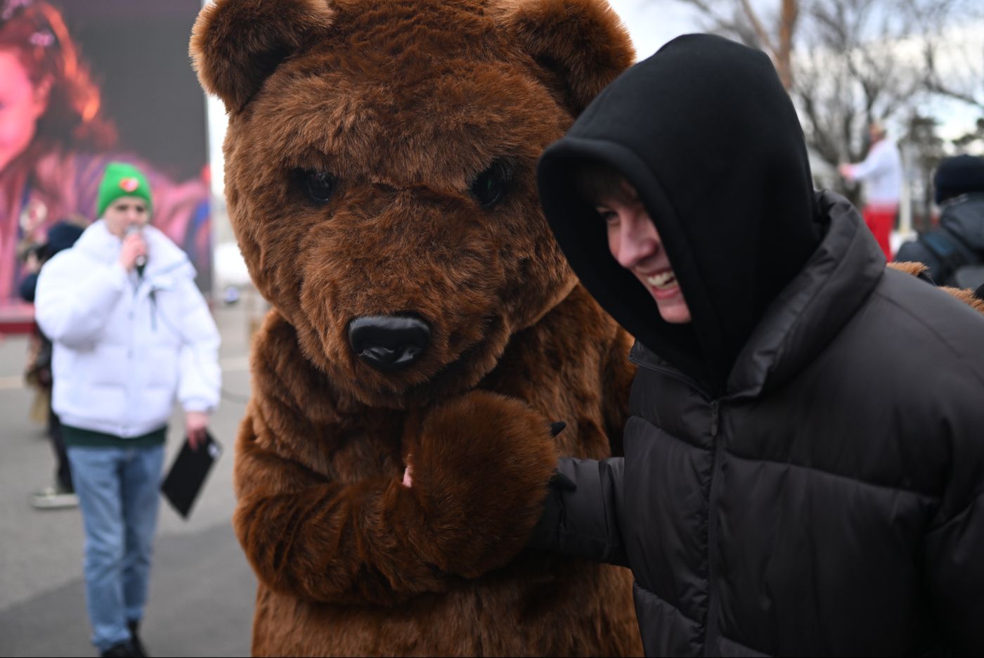 Выставка "Россия". Уличное шествие в честь начала Масленицы