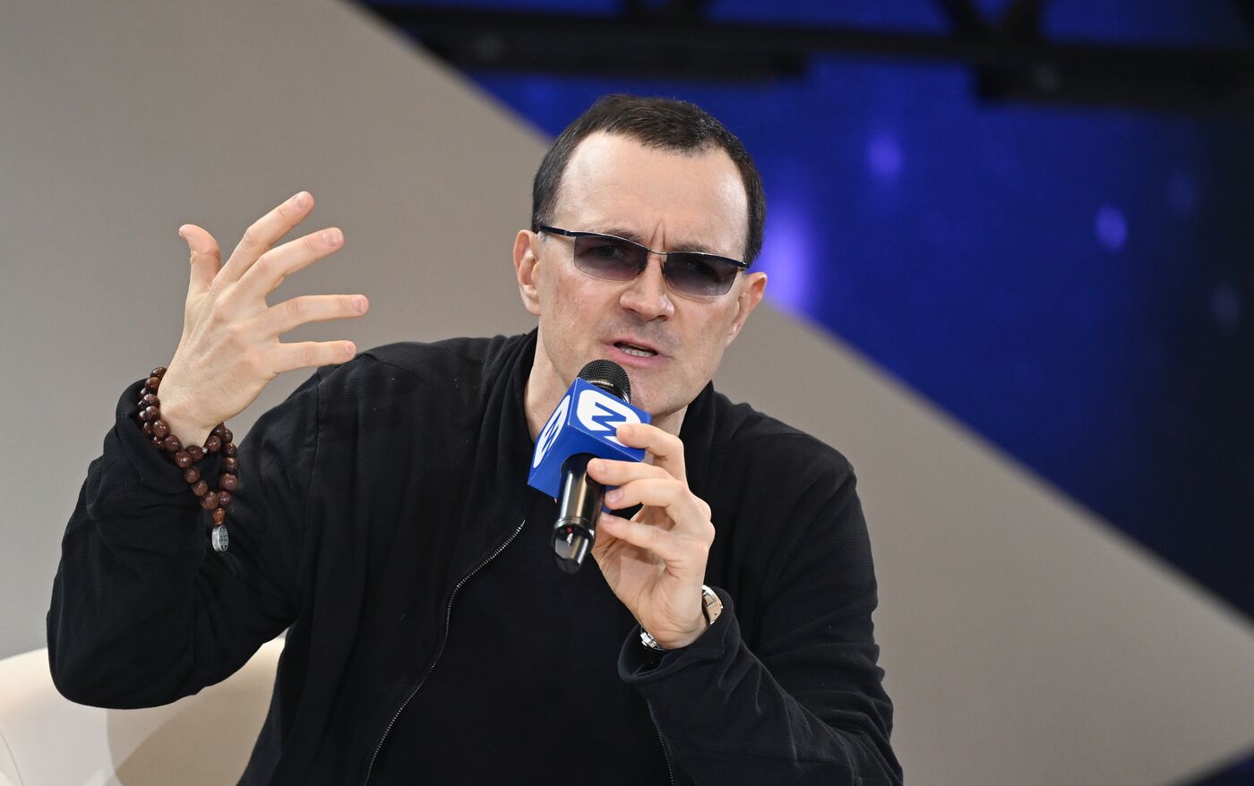 Выставка "Россия". Творческая встреча с актером Егором Бероевым