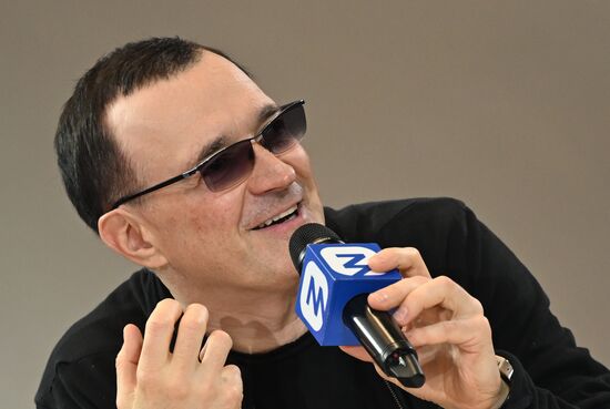 Выставка "Россия". Творческая встреча с актером Егором Бероевым