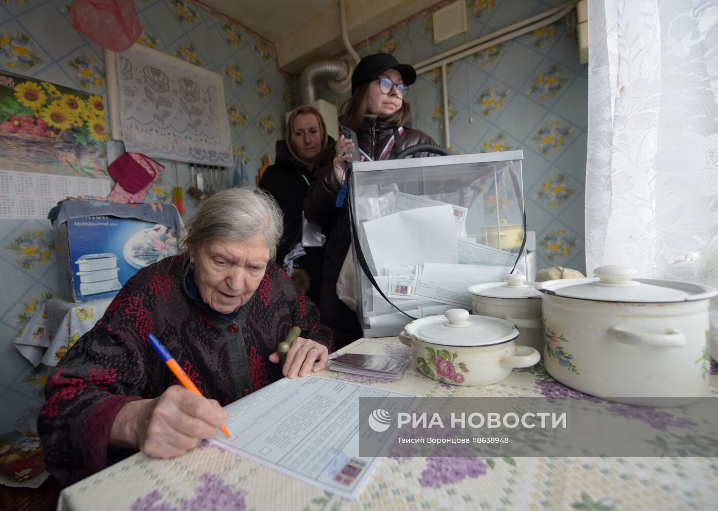 Досрочное голосование на выборах президента РФ в ДНР
