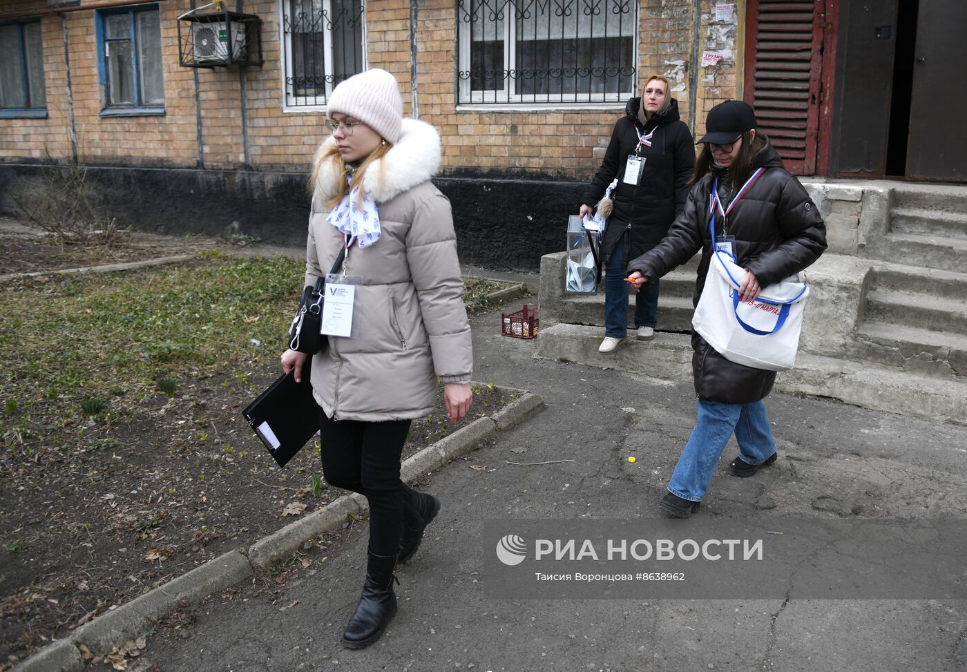 Досрочное голосование на выборах президента РФ в ДНР