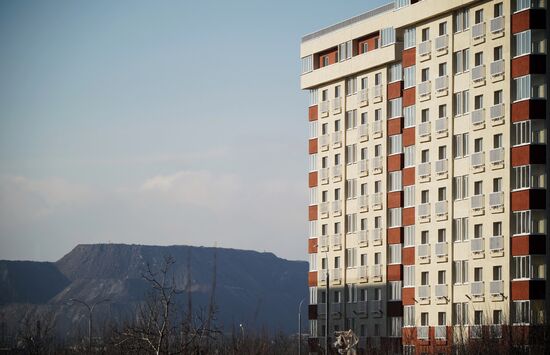 Вручение ключей от новых квартир в Мариуполе