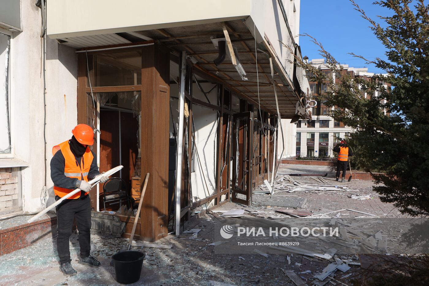 В здание администрации Белгорода врезался беспилотник