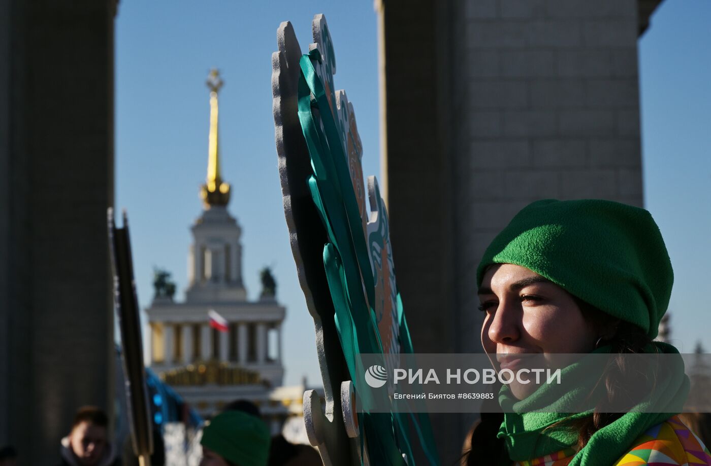 Выставка "Россия". Масленичная неделя: традиция "Лакомая среда или Тещин день"