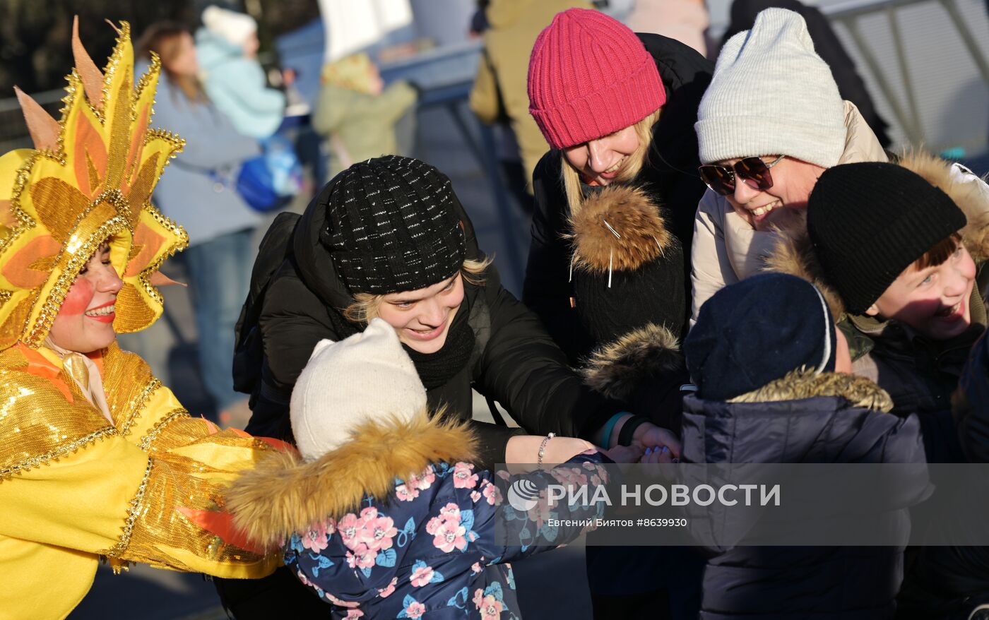 Выставка "Россия". Масленичная неделя: традиция "Лакомая среда или Тещин день"