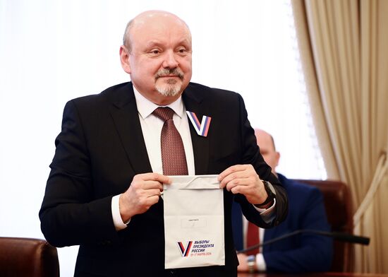 Разделение ключа расшифрования ДЭГ на выборах президента в Москве