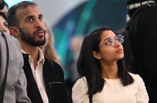 Выставка "Россия". "Экскурсия со Знанием"