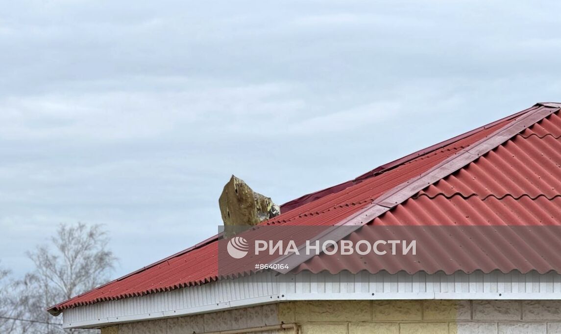 Последствия атаки беспилотника в Белгороде