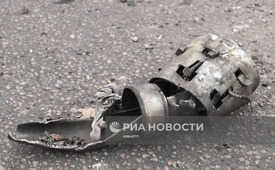 Последствия атаки беспилотника в Белгороде