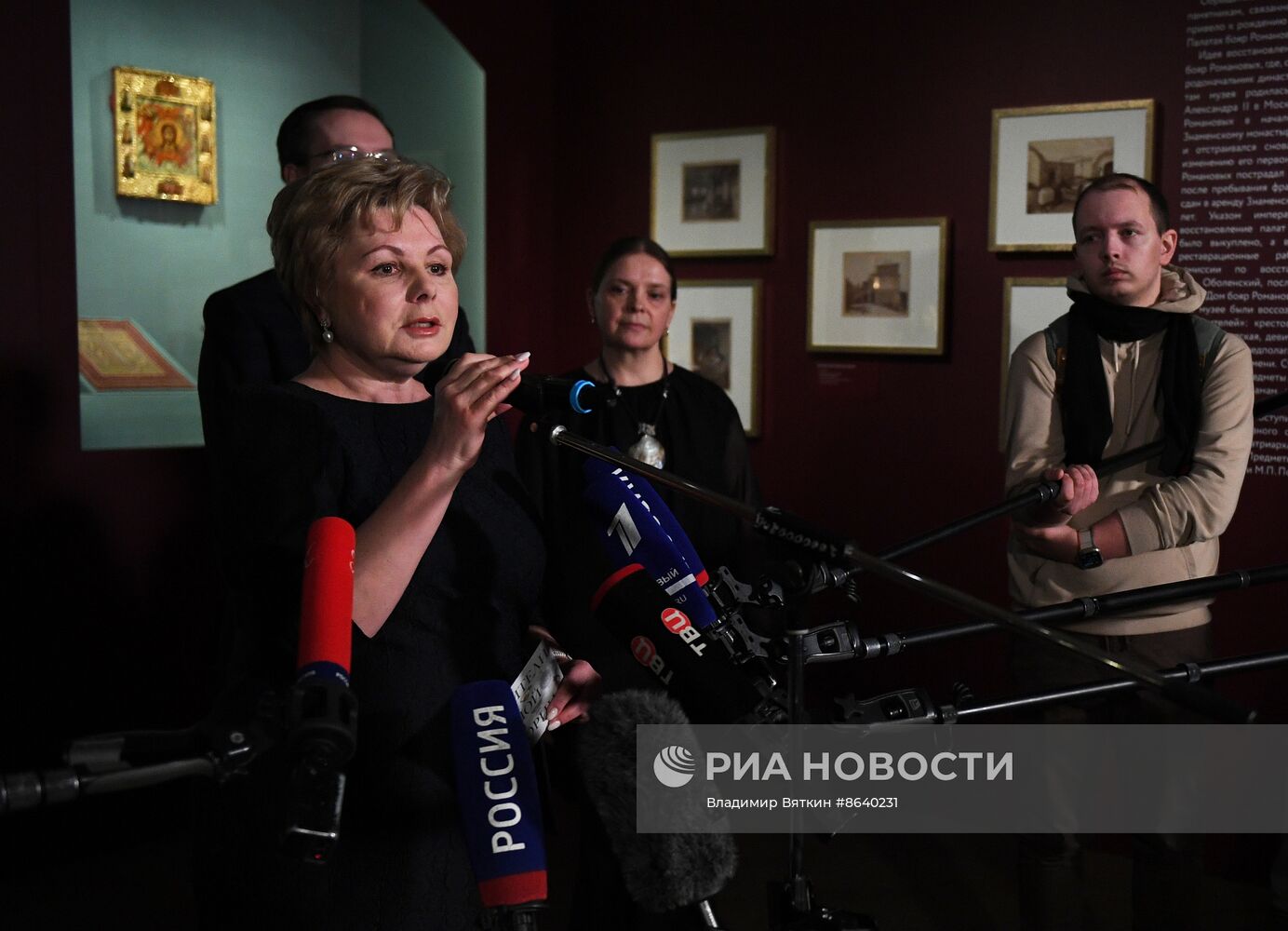 Выставка "Любители родной истории. Павел Карабанов и московские коллекционеры XIX века" 