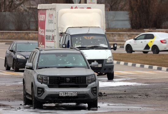 Последствия атаки беспилотника в Белгороде