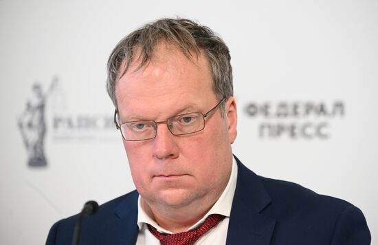 Открытие ситуационного центра по общественному наблюдению за выборами президента России