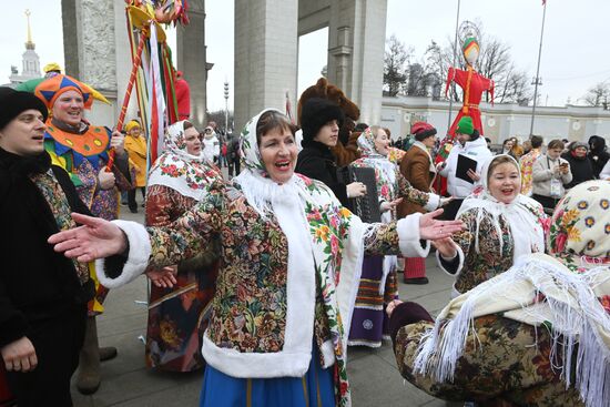 Выставка "Россия". Масленичная неделя