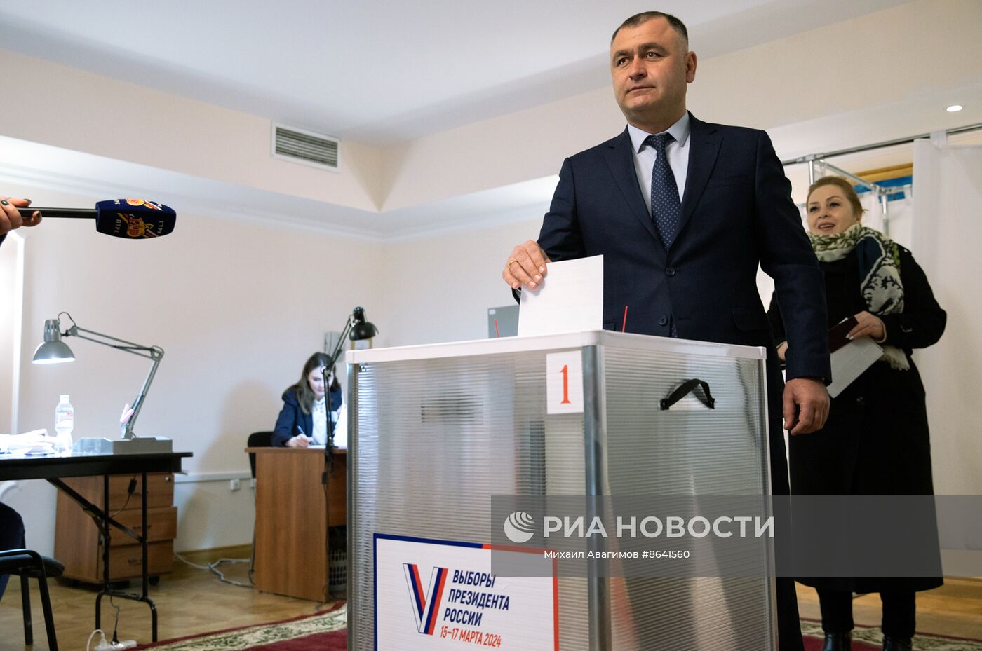 Голосование на выборах президента РФ за рубежом