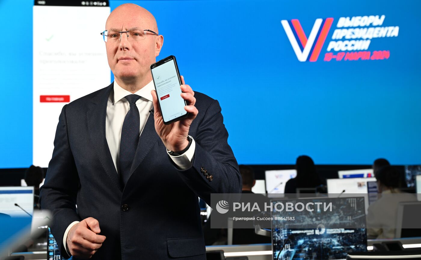 Вице-премьер правительства РФ Д. Чернышенко проголосовал на выборах президента РФ