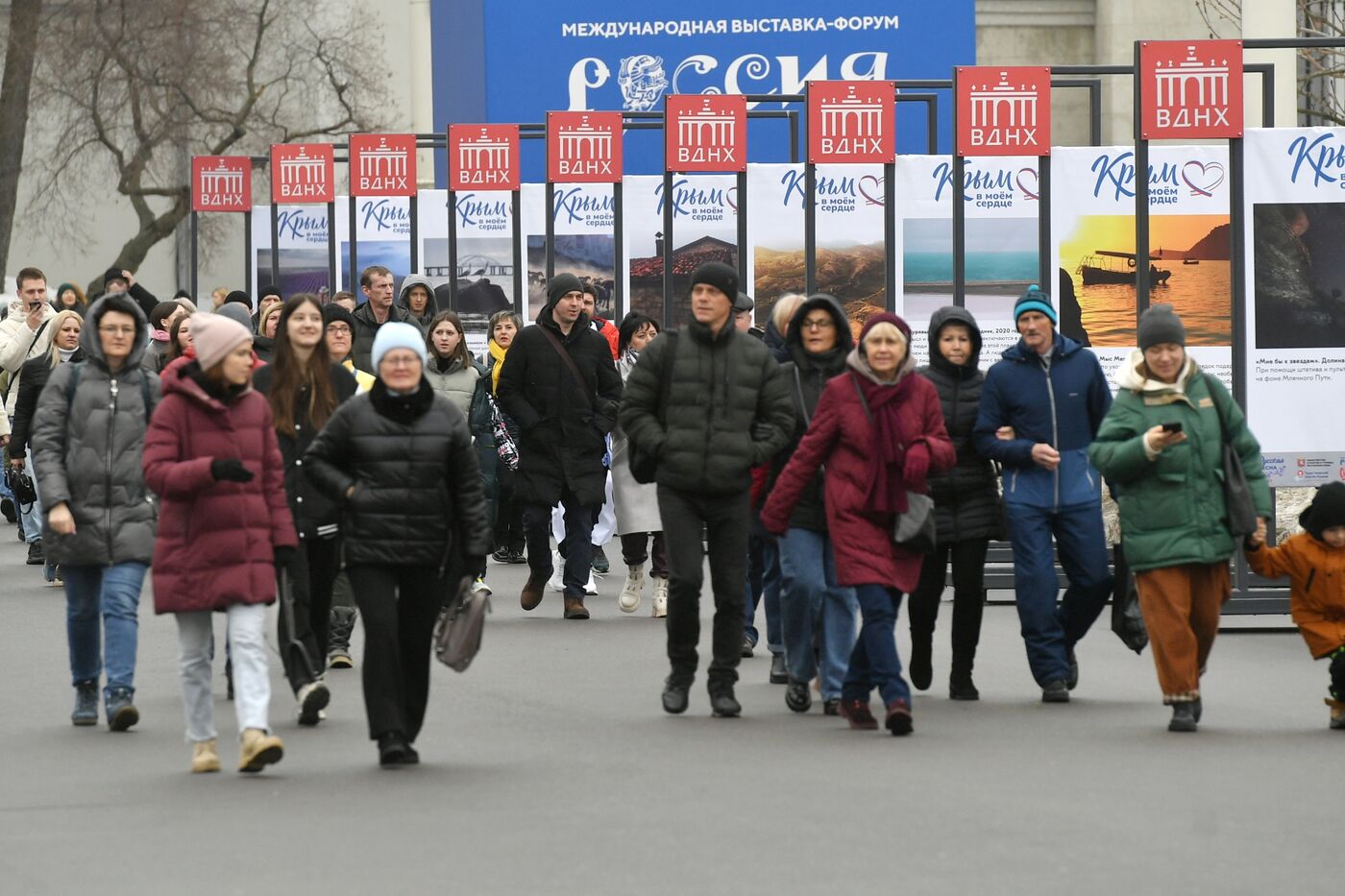 Выставка "Россия". Фотовыставка "Крым в сердце моем"