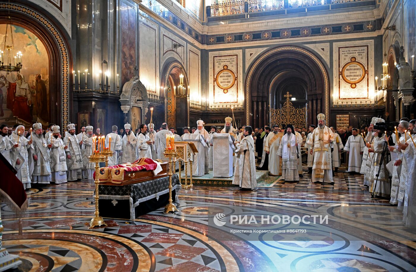 Отпевание представителя Патриарха Сербского при Московском Патриаршем престоле епископа Моравичского Антония