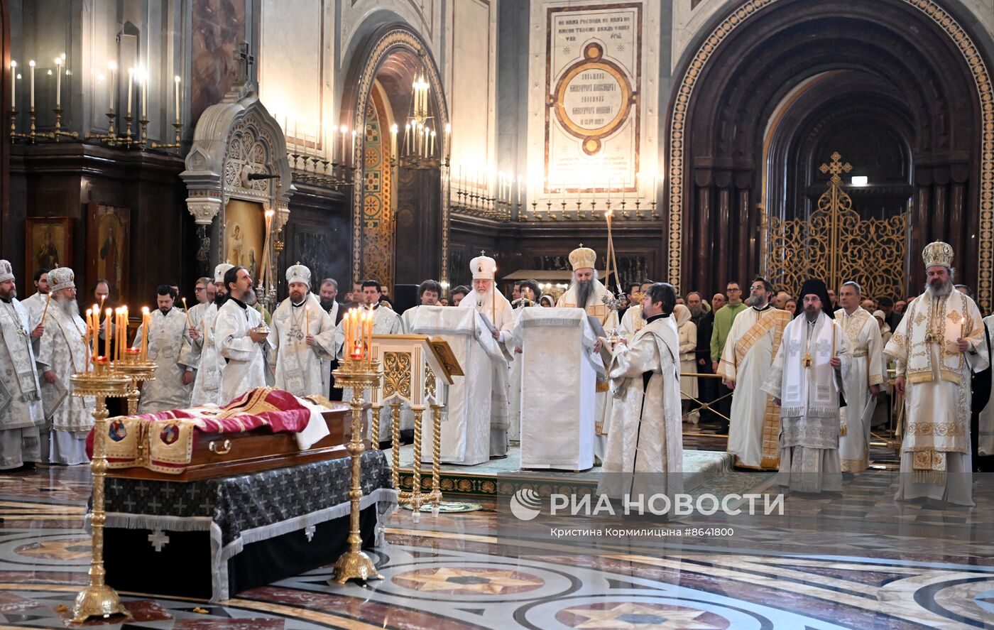 Отпевание представителя Патриарха Сербского при Московском Патриаршем престоле епископа Моравичского Антония