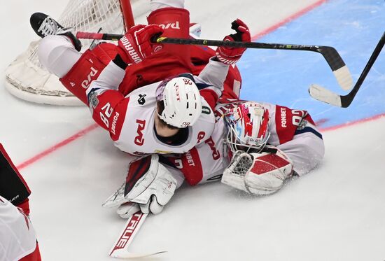 Хоккей. КХЛ. Матч "Авангард" - "Локомотив"