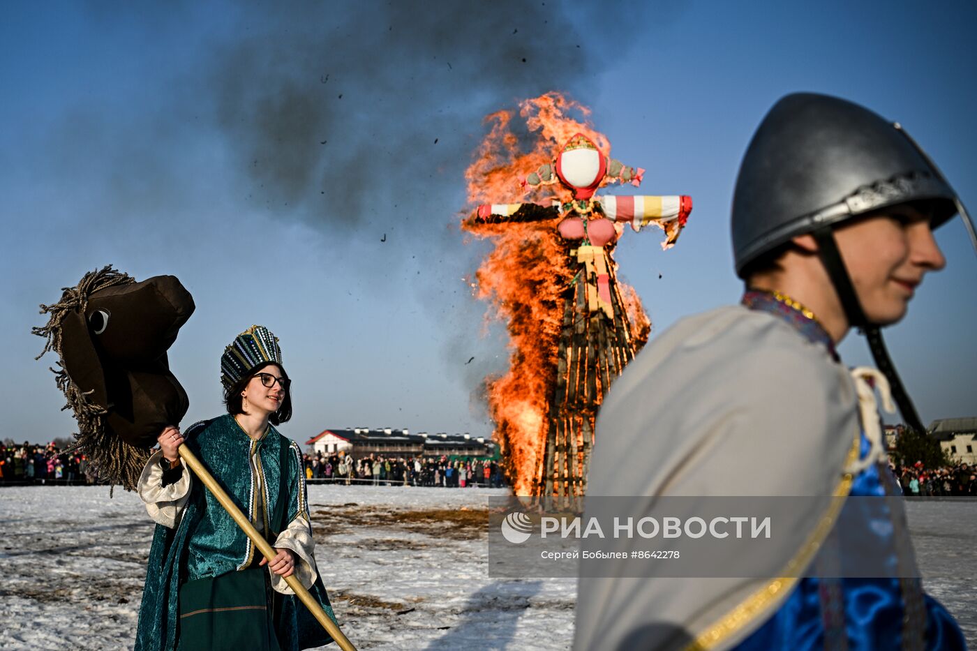 Празднование Масленицы в этнографическом парке-музее "Этномир"