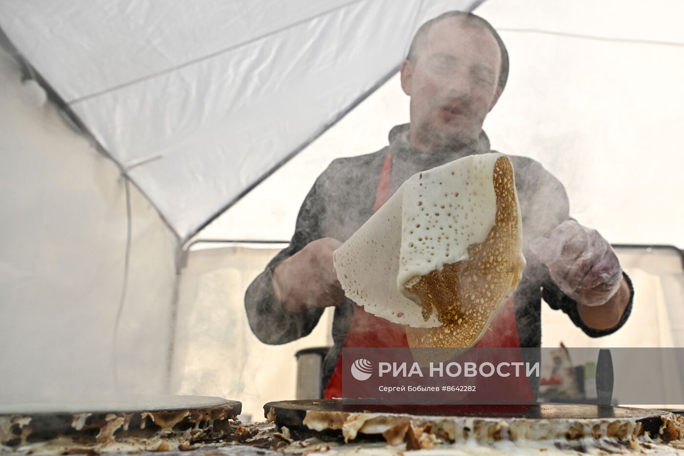 Празднование Масленицы в этнографическом парке-музее "Этномир"